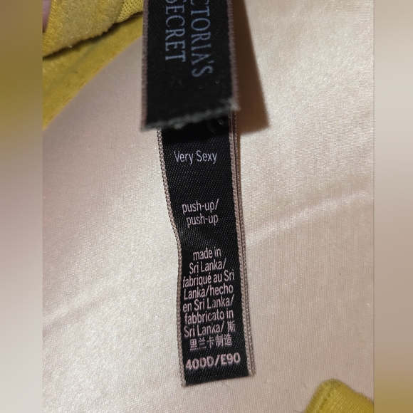 Victoria's Secret: Push-Up Floral Lace Yellow With Metallic Gold Bra. Sz 40DD. - Picture 12 of 16